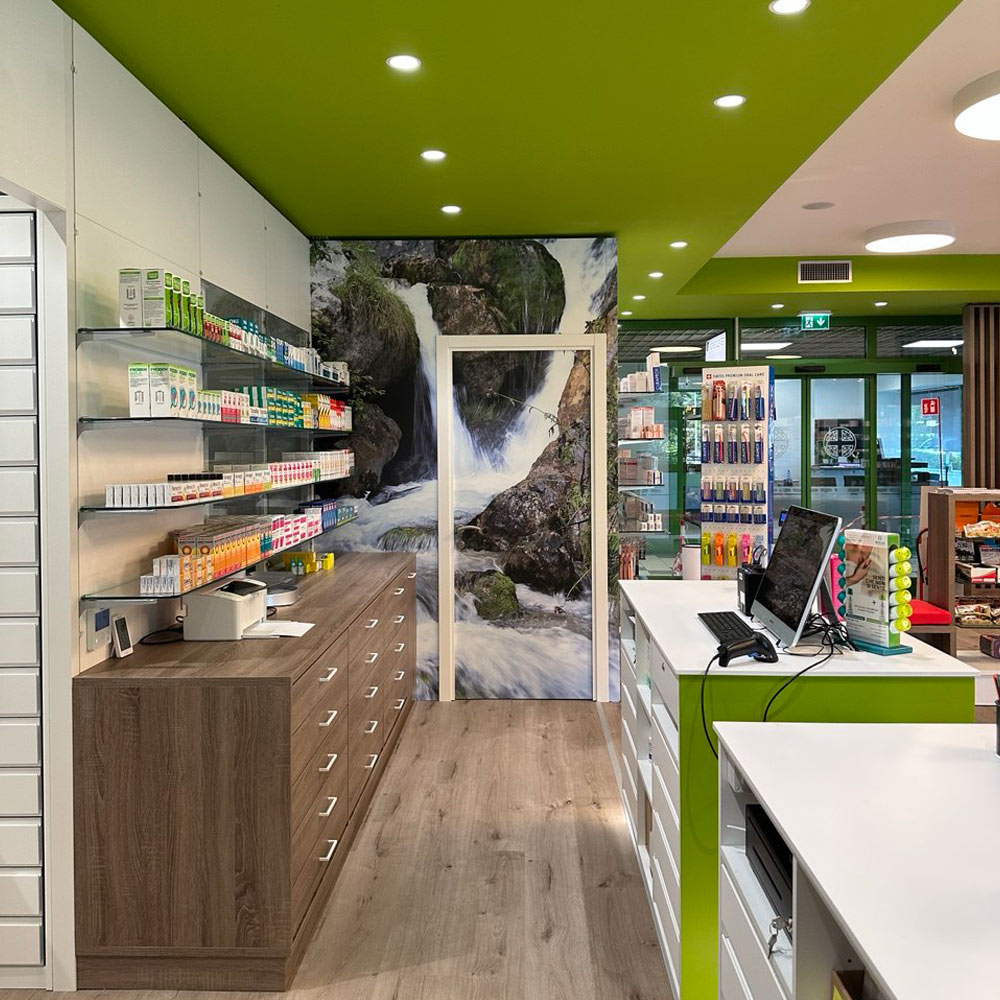 photo-5927064193310247829-y-(1)